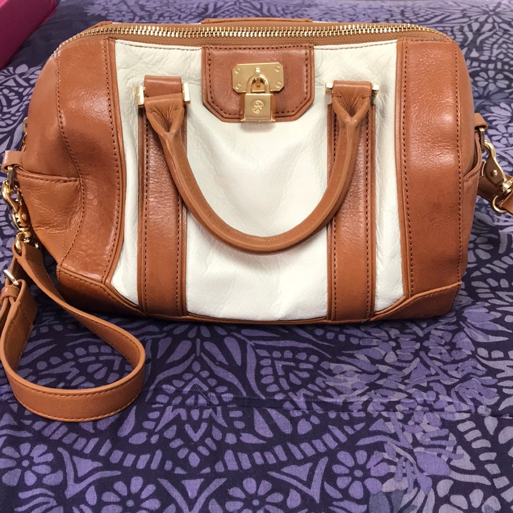 Tory burch purse